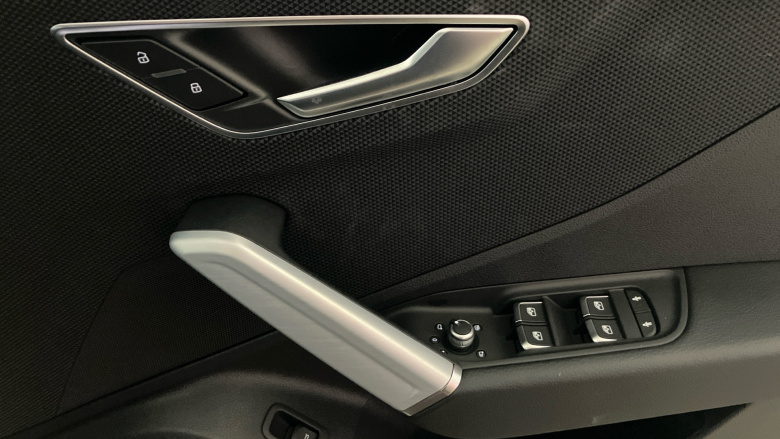 Audi Q2 35 TFSI Black Edition 5dr S Tronic Petrol Estate